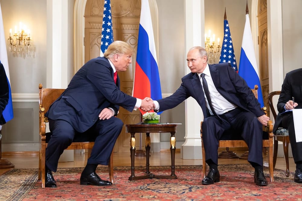 Trump annuncia l’avvio di negoziati dopo una lunga telefonata con Putin