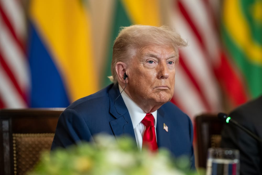 Trump firma la legge sull’esenzione fiscale delle mance