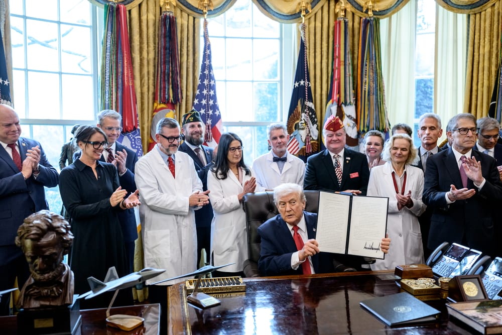 Trump riclassifica la marijuana, ma non la legalizza
