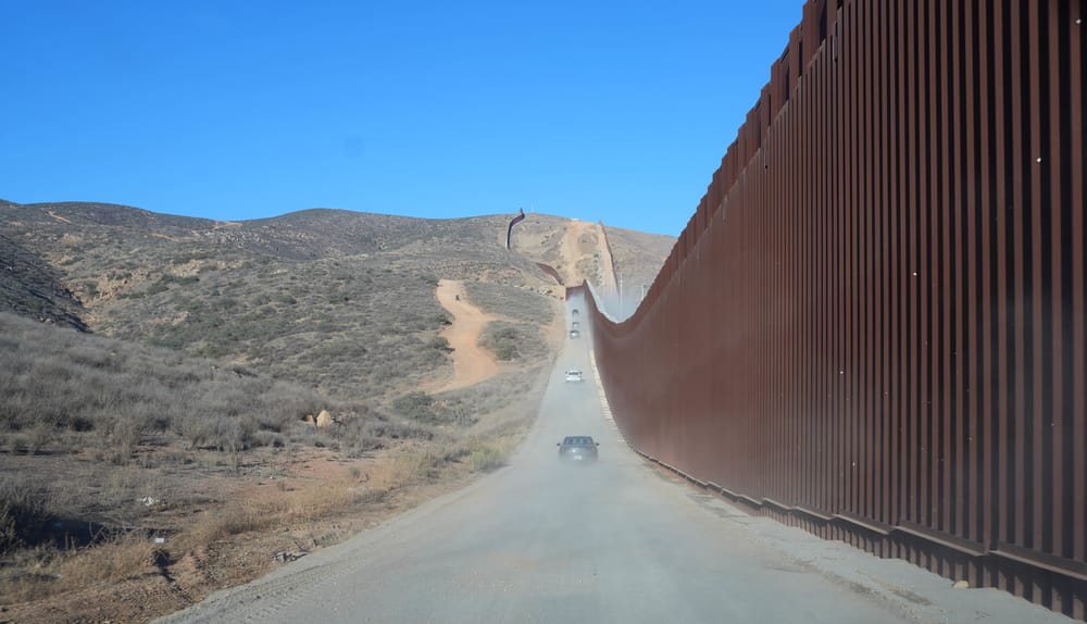 Trump sta costruendo altri 2.100 chilometri di muro con il Messico