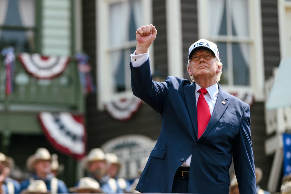 Trump dice che non c'è nulla di sbagliato nell'aver guadagnato 2,2 miliardi da presidente