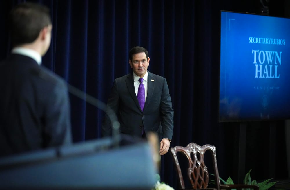 Rubio chiama a raccolta più di 60 paesi contro l'antifa, ma gli alleati si sfilano