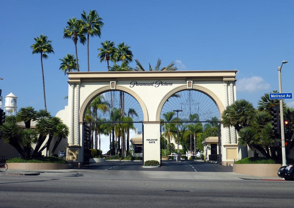Dodici Stati americani fanno causa per bloccare la fusione tra Paramount e Warner Bros