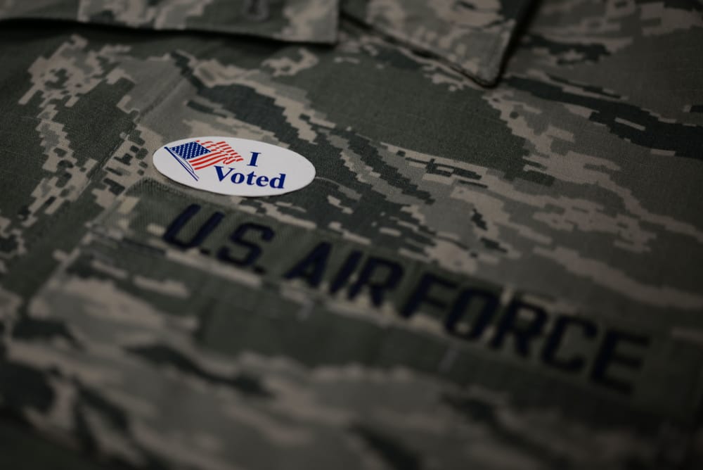 Trump non esclude truppe ai seggi per le midterm, i Dem si preparano