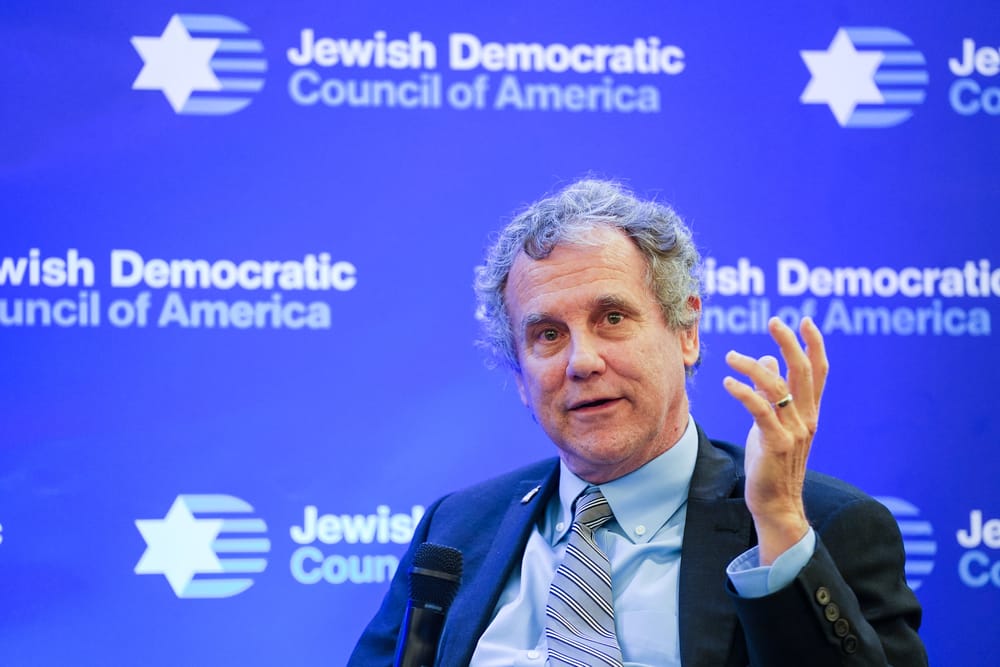 In Ohio Sherrod Brown prova a rientrare al Senato con lo stesso messaggio di 52 anni fa