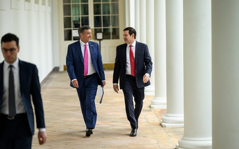 Il direttore della CIA ha proposto un vertice a tre tra Trump, Putin e Zelensky
