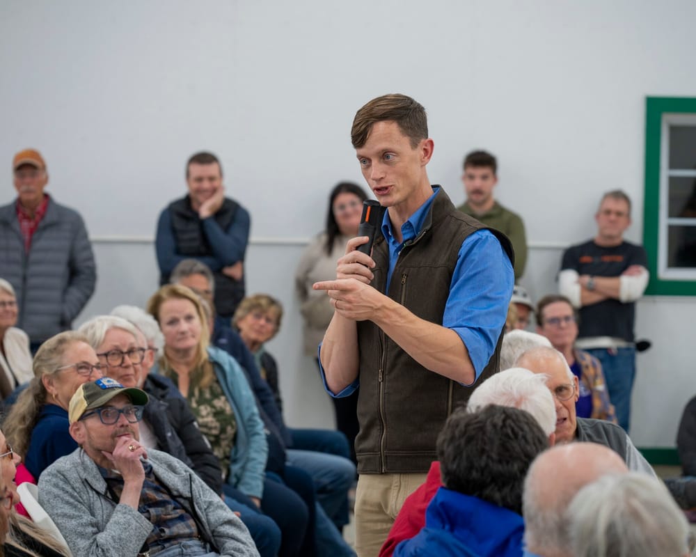 Il Dem Rob Sand cerca di conquistare l’Iowa prendendo le distanze dal suo partito
