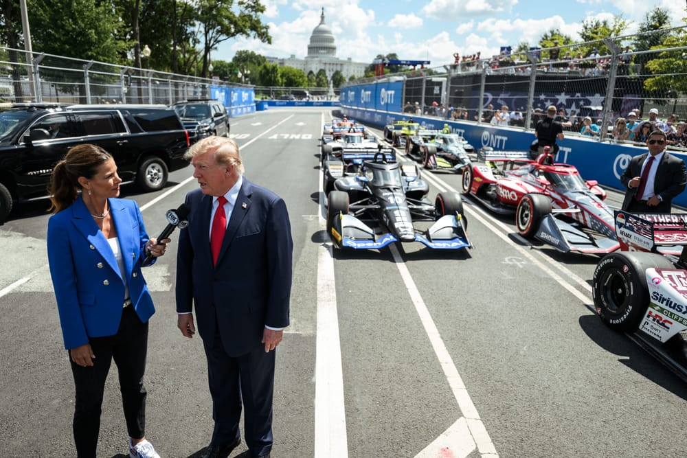 Trump chiude l'estate con una gara di IndyCar tra i monumenti di Washington