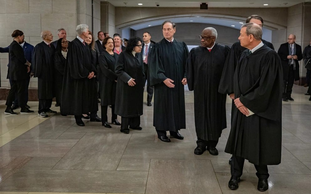 La Corte Suprema dà il via libera agli spot politici scontati per le midterm