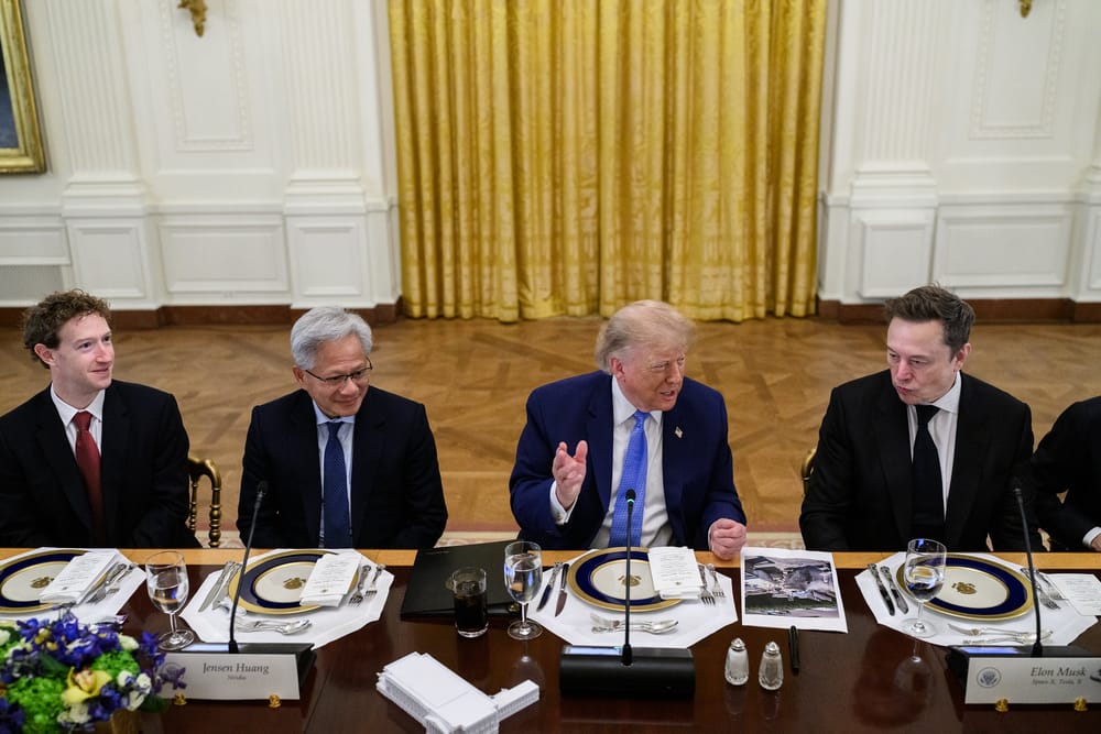 Trump non regola l'AI, ma le aziende si daranno delle regole da sole