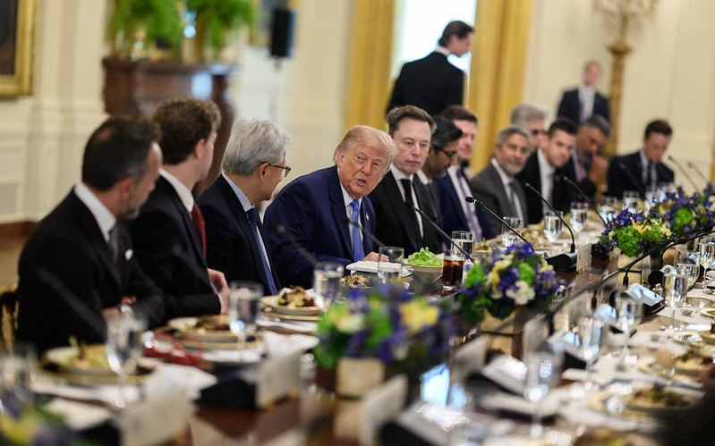 Trump affida a Jay Clayton la task force sull'IA: 120 giorni per misurarne i rischi