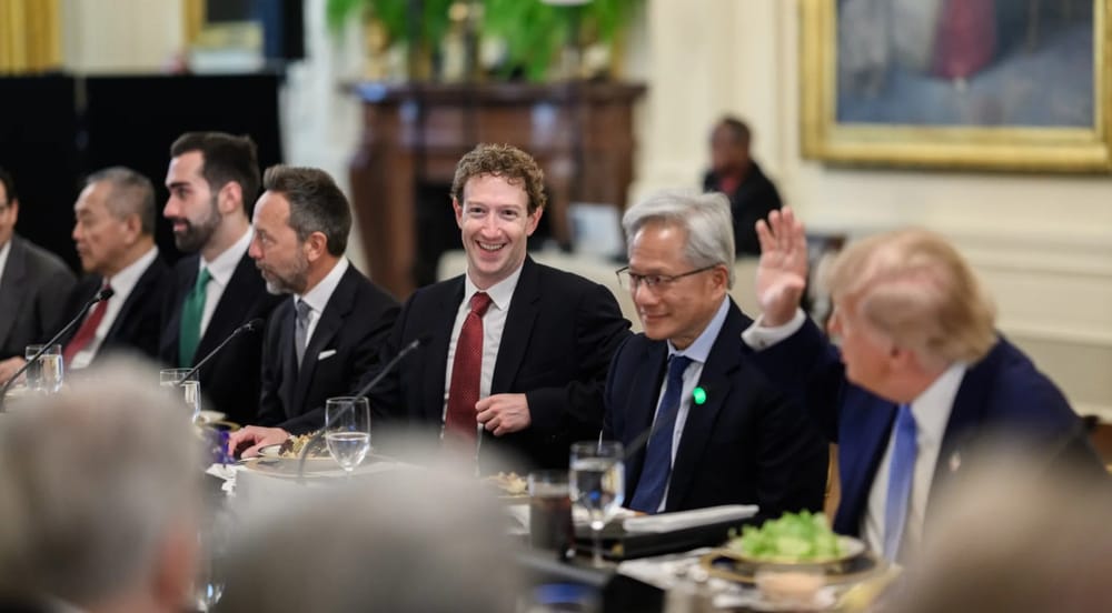 Trump non esclude che il governo possa entrare nel capitale di OpenAI e Anthropic