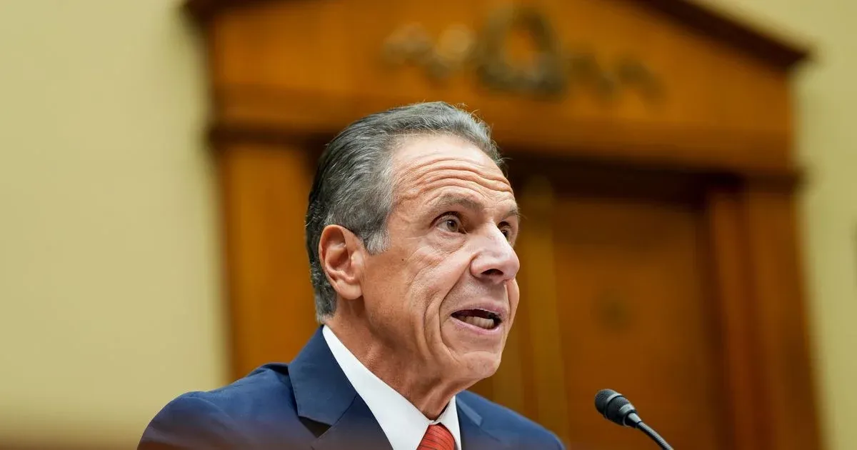 L'ex governatore Andrew Cuomo si candida a sindaco di New York, sfida aperta ad Adams