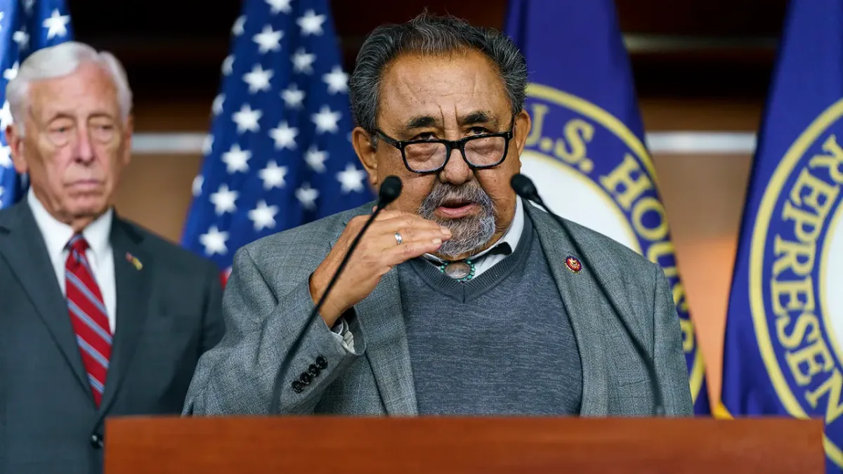 Addio a Raúl M. Grijalva, storico deputato democratico dell'Arizona