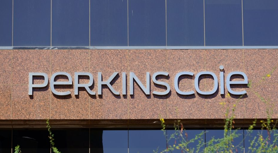 Trump sospende le autorizzazioni di sicurezza per gli avvocati di Perkins Coie