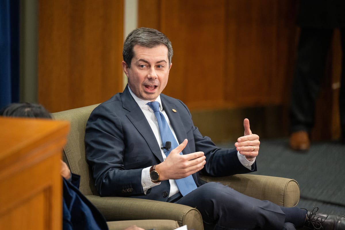 Buttigieg apre alla possibilità di una candidatura nel 2028