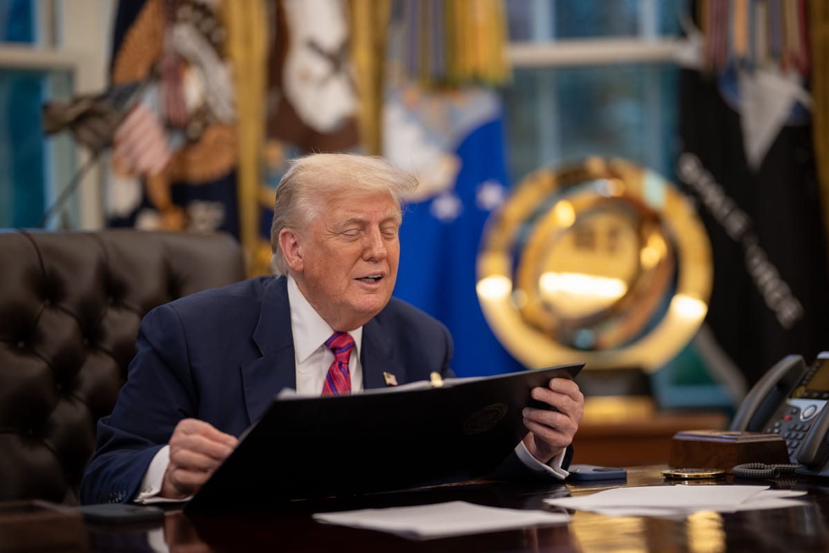 Perché il nome di Trump compare nei dossier Epstein