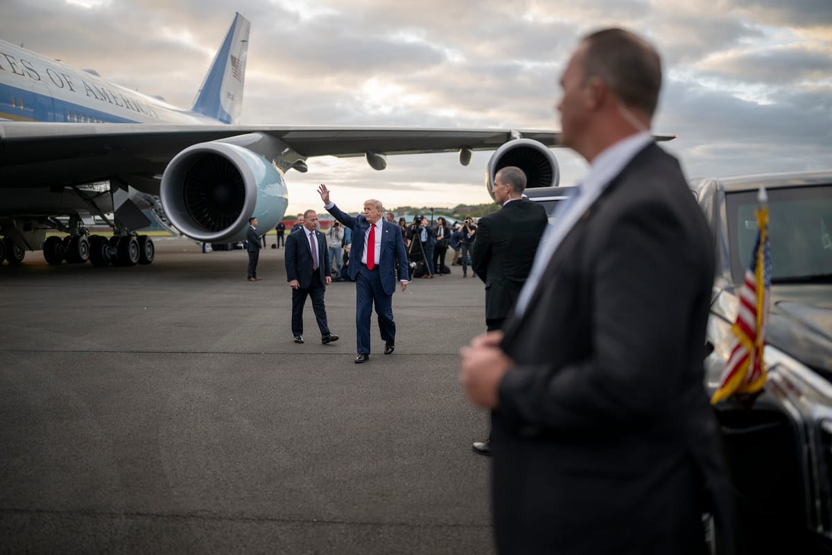 Trump accumula 200 milioni di dollari per le midterm