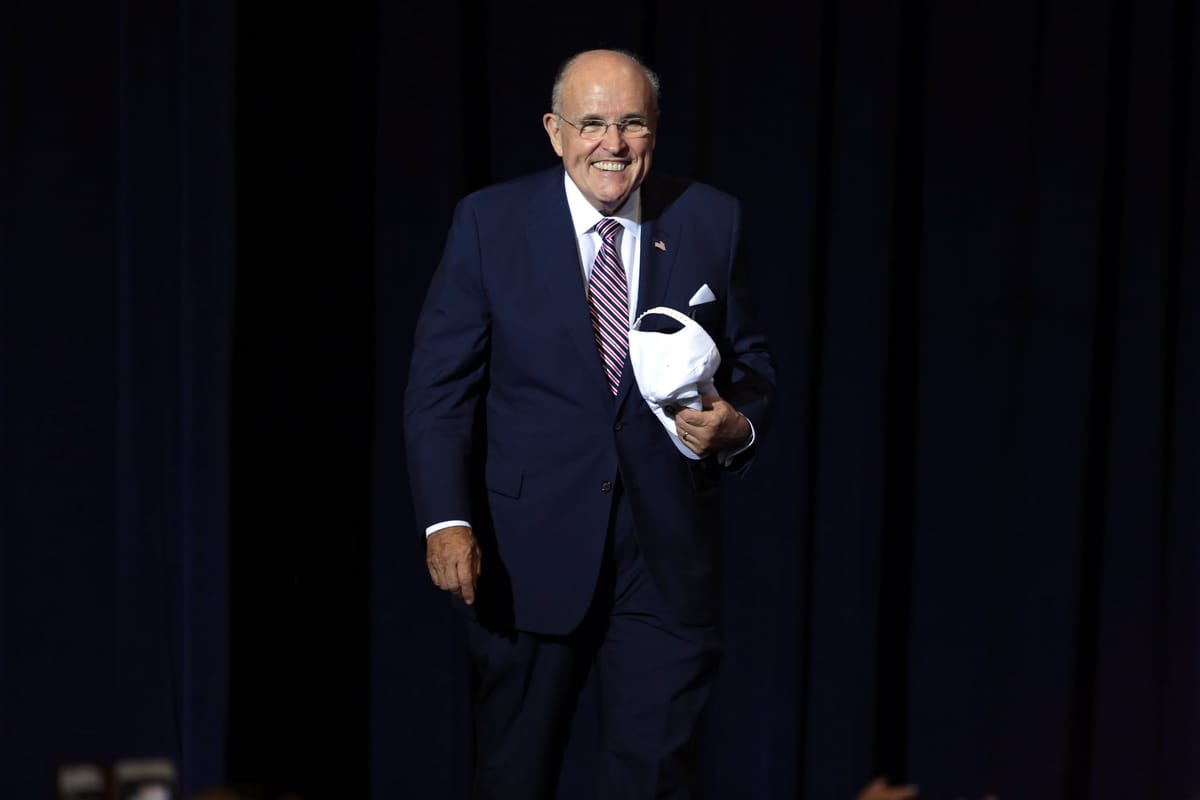 Rudy Giuliani ricoverato in ospedale dopo incidente stradale nel New Hampshire
