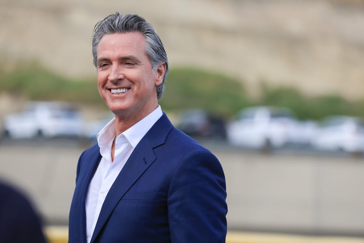 Newsom celebra a Houston la vittoria sul ridisegno dei distretti elettorali