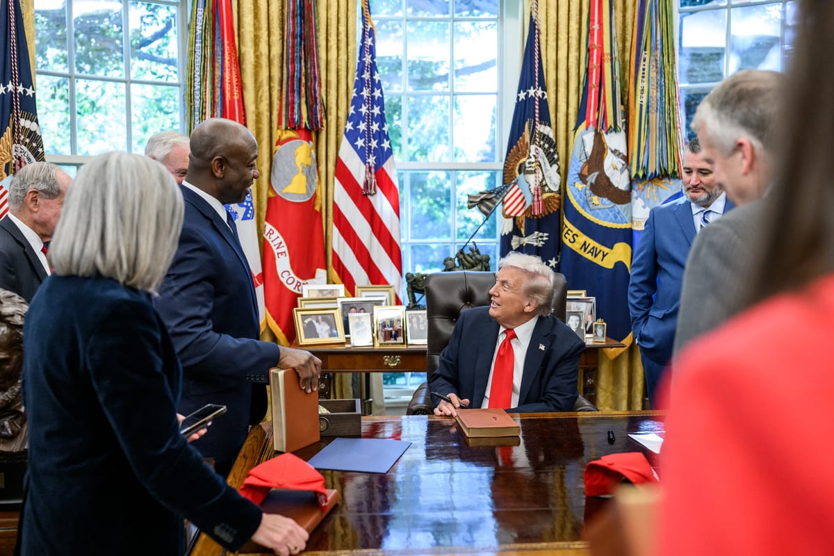 Trump minaccia i senatori repubblicani restii ad abolire il filibuster