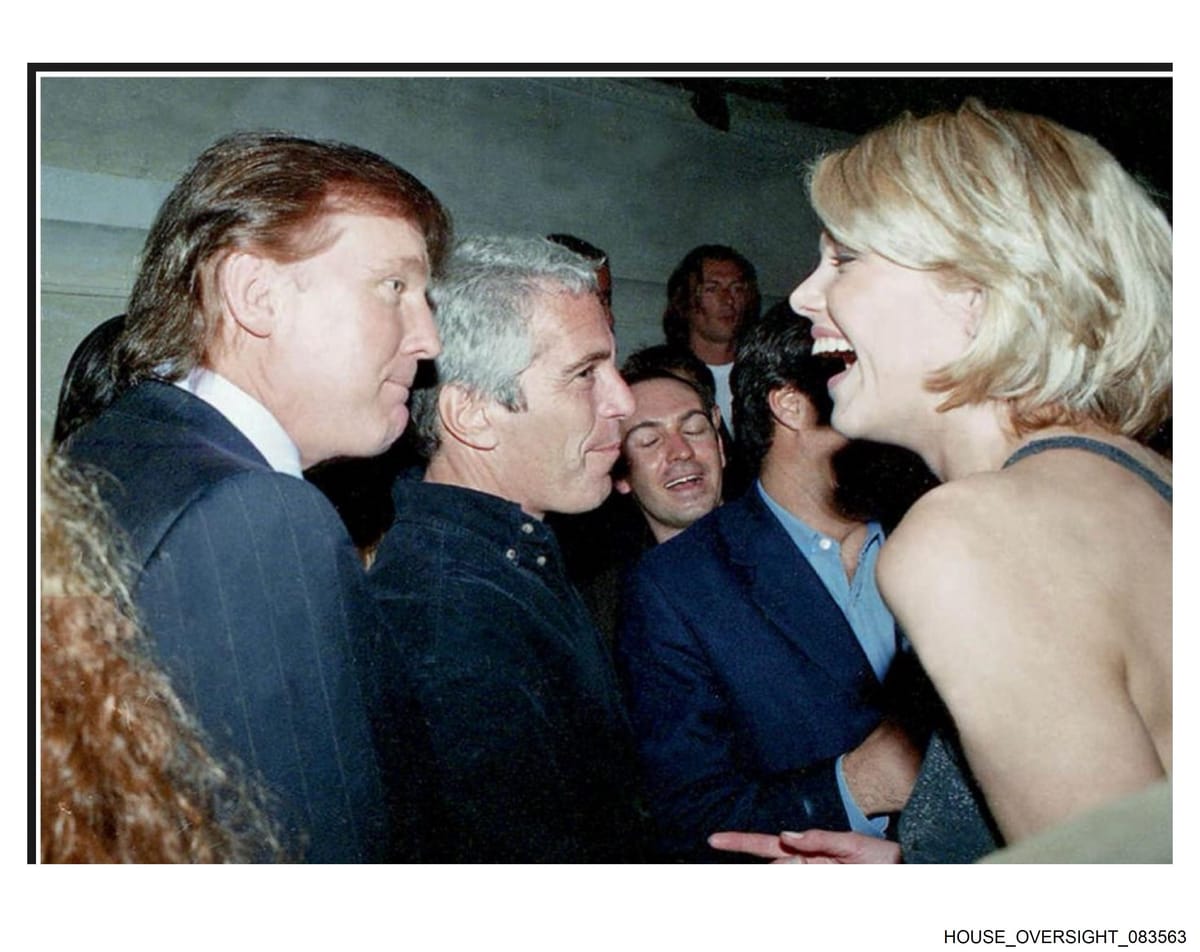 Trump è in tre nuovo foto dell'archivio Epstein