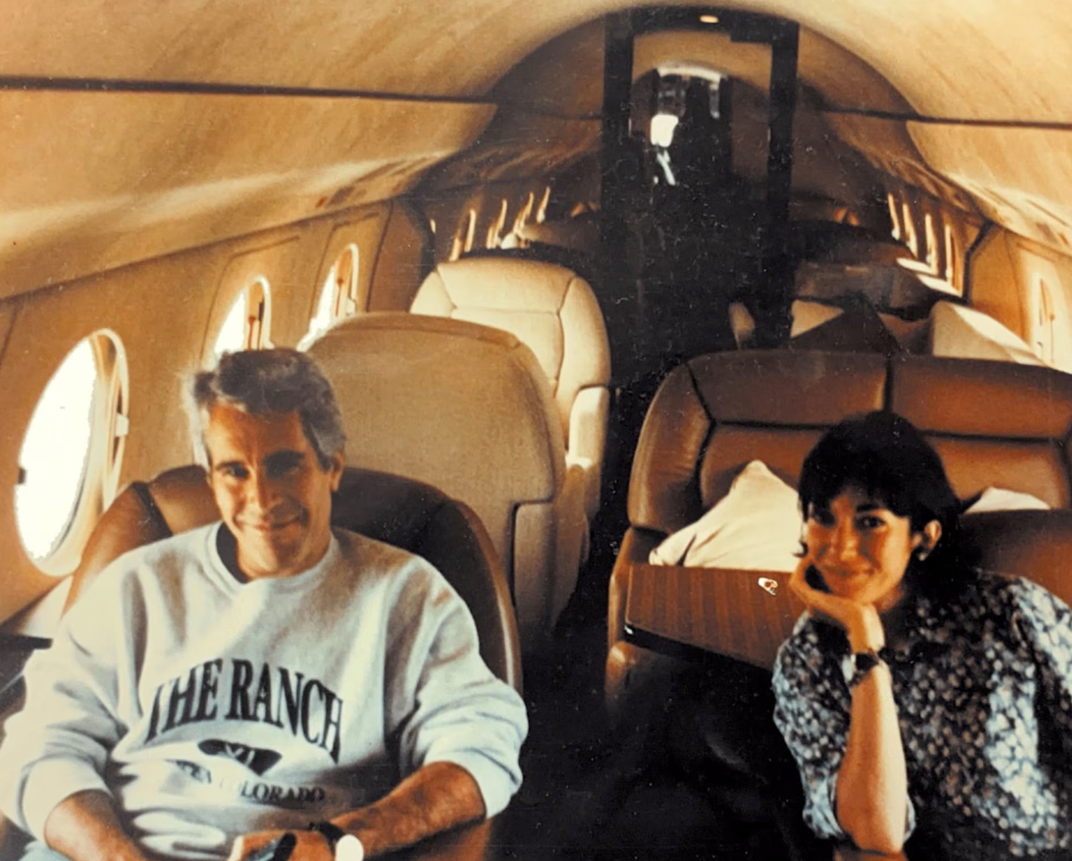 FBI dice che Epstein non gestiva un giro di prostituzione per uomini potenti