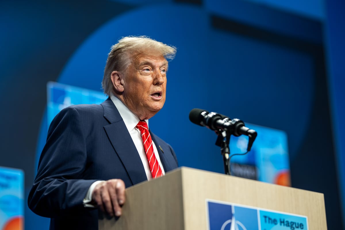 Trump attacca la Nato e minaccia di non difendere più gli alleati europei