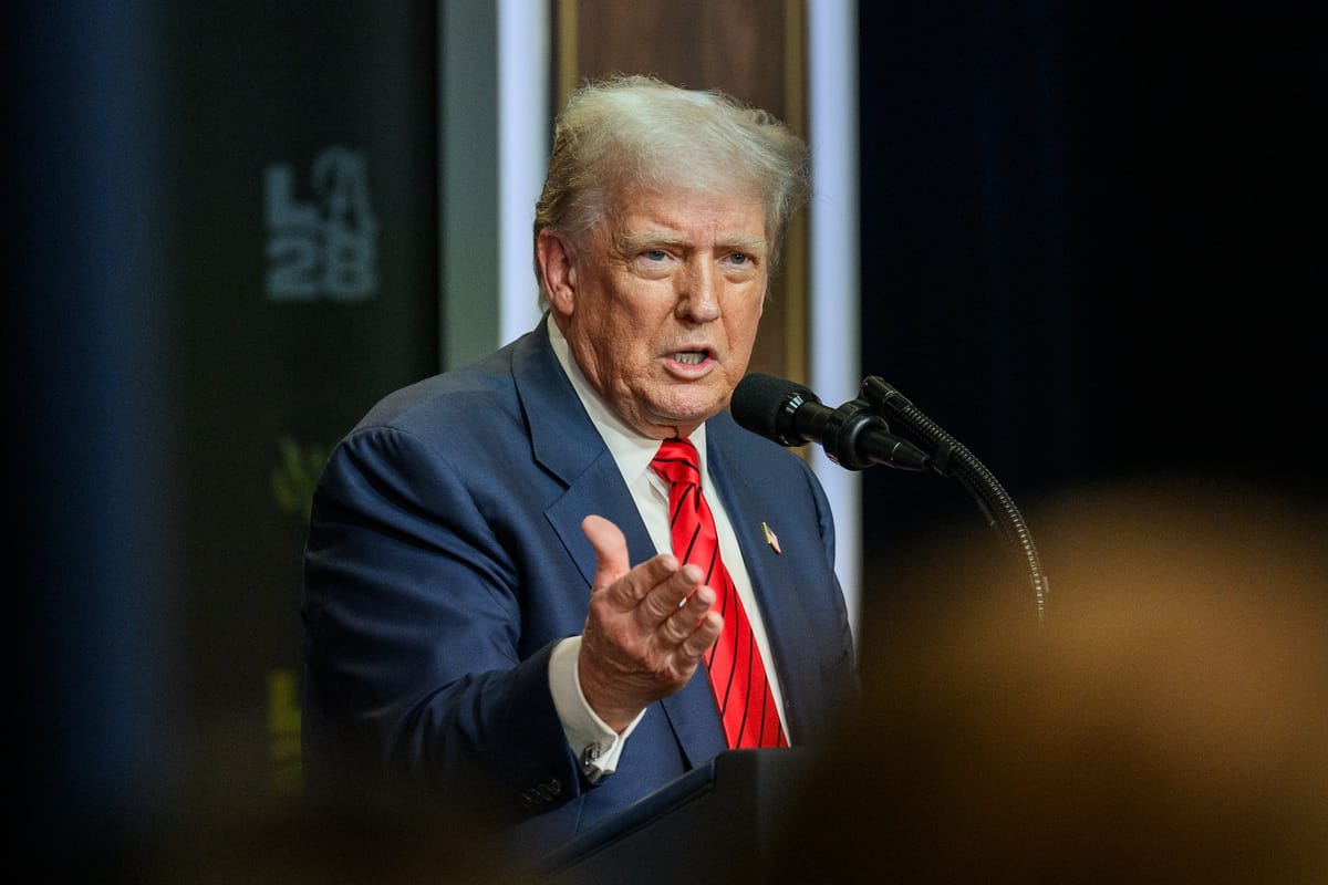 Trump vuole ribattezzare lo Stretto di Hormuz con il suo nome