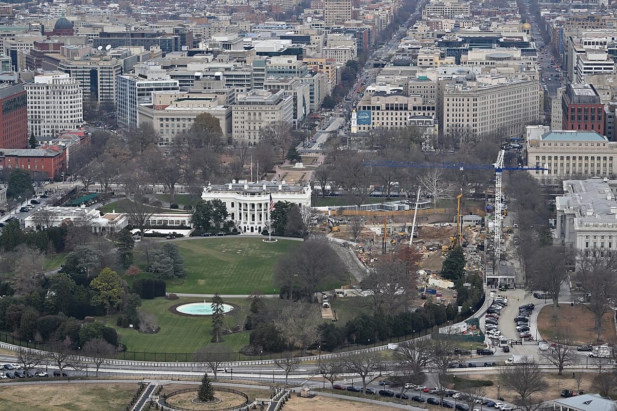 La commissione controllata da Trump approva la sala da ballo della Casa Bianca