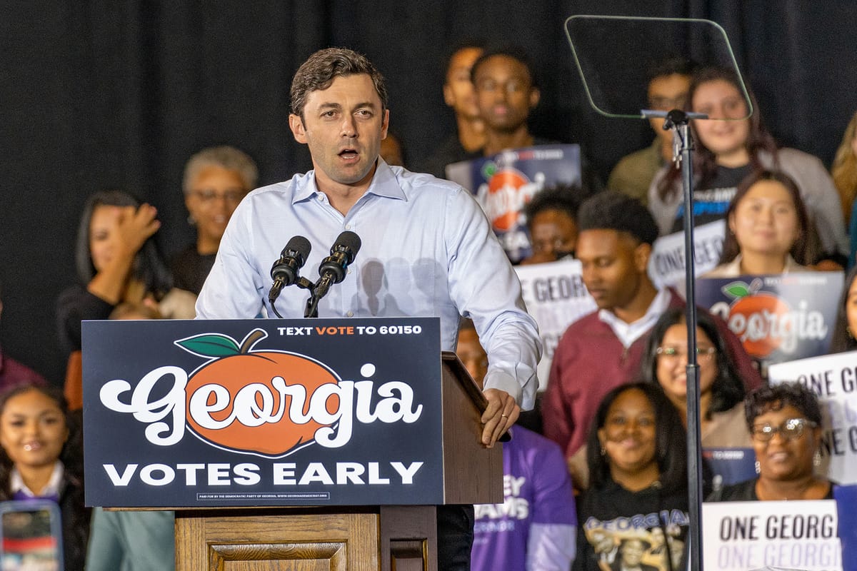 Ossoff attacca Trump e la corruzione della "mafia di Mar-a-Lago"