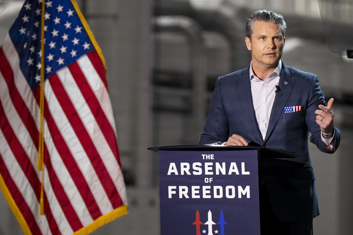 Hegseth invoca Gesù per la guerra, papa Leone XIV lo smentisce