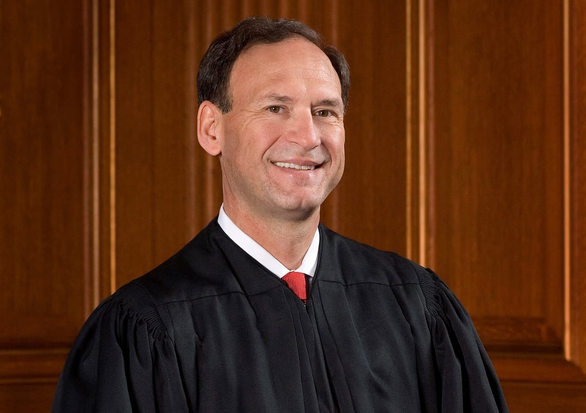 Alito smentisce le voci: nessun ritiro imminente dalla Corte Suprema