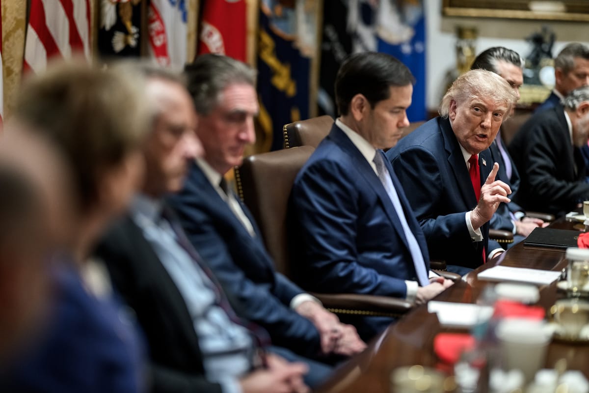 Trump sospende il fondo da 1,8 miliardi per i suoi alleati dopo la rivolta dei repubblicani