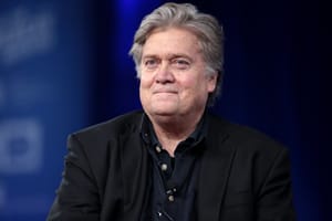 Steve Bannon: "Trump correrà e vincerà anche nel 2028"
