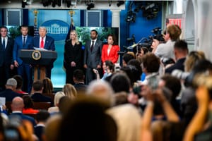 Trump schiera l'esercito a Washington DC