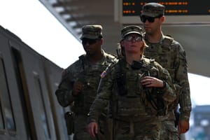 Trump ordina il dispiegamento dell'esercito a Portland e autorizza l'uso della forza