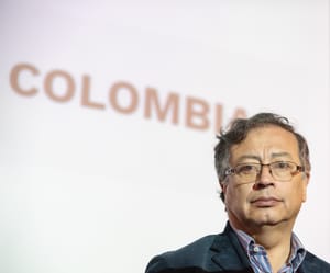 Gli Stati Uniti revocano il visto al presidente colombiano Gustavo Petro