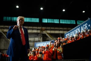Gli elettori Repubblicani vorrebbero un terzo mandato di Trump