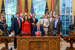 Trump smentisce le voci sulla salute dopo un’assenza di una settimana