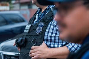 La polizia dell'immigrazione cerca 10.000 agenti, ma molti candidati non superano i test fisici