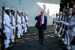 Trump interrompe gli aiuti alla Colombia e accusa Petro di essere un "trafficante di droga"