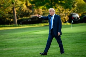 Trump minaccia causa da un miliardo di dollari contro la BBC
