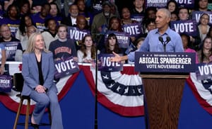 Obama attacca i repubblicani per lo shutdown: "È come se ogni giorno fosse Halloween"
