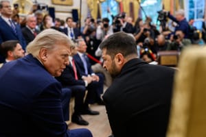 Trump e l'Ucraina, il caos dietro le trattative di pace