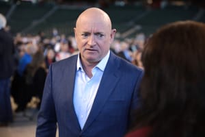 Mark Kelly prepara la corsa alla Casa Bianca