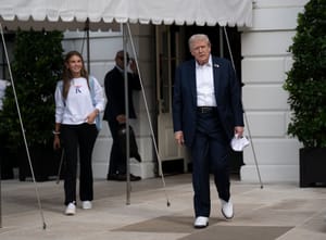 Si vede che Trump sta invecchiando