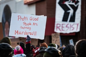 Trump cambia strategia dopo l'uccisione dell'infermiere a Minneapolis