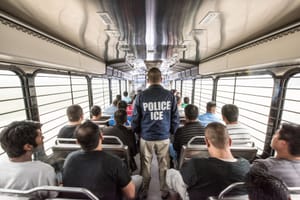 La polizia anti-immigrazione spenderà 38 miliardi di dollari per nuovi centri per le espulsioni