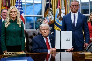 Trump lancia TrumpRx, il sito per comprare farmaci scontati